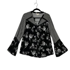 STYLE & CO Blouse Womens Medium Black White Floral Bell Sleeve Stretch Top
